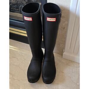 HUNTER Women's Original Tall Rain Rubber Boots, Size US 8, Matte Black